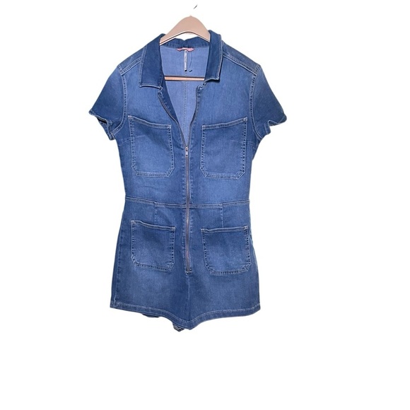 Free People CRVY Lennox Shortsuit Blue Denim Size 14 NWOT - Picture 2 of 3